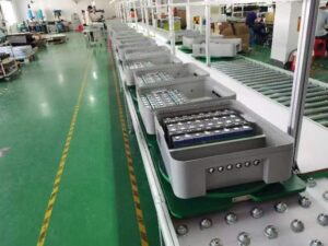 The assembly line of a vertically-integrated solar battery manufacturer, showcasing the rigorous quality control of a reliable solar battery wholesale supplier.
